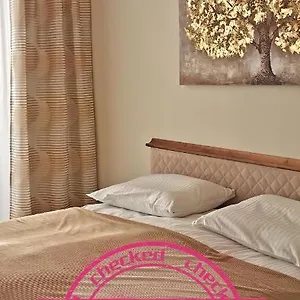 Cozy With Free Parking And Balcony Lubiana
